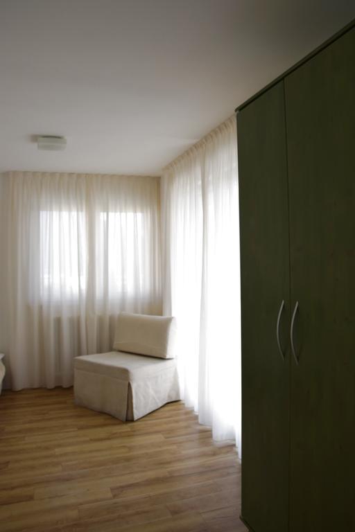 Villa Mazzano Riva del Garda Luaran gambar