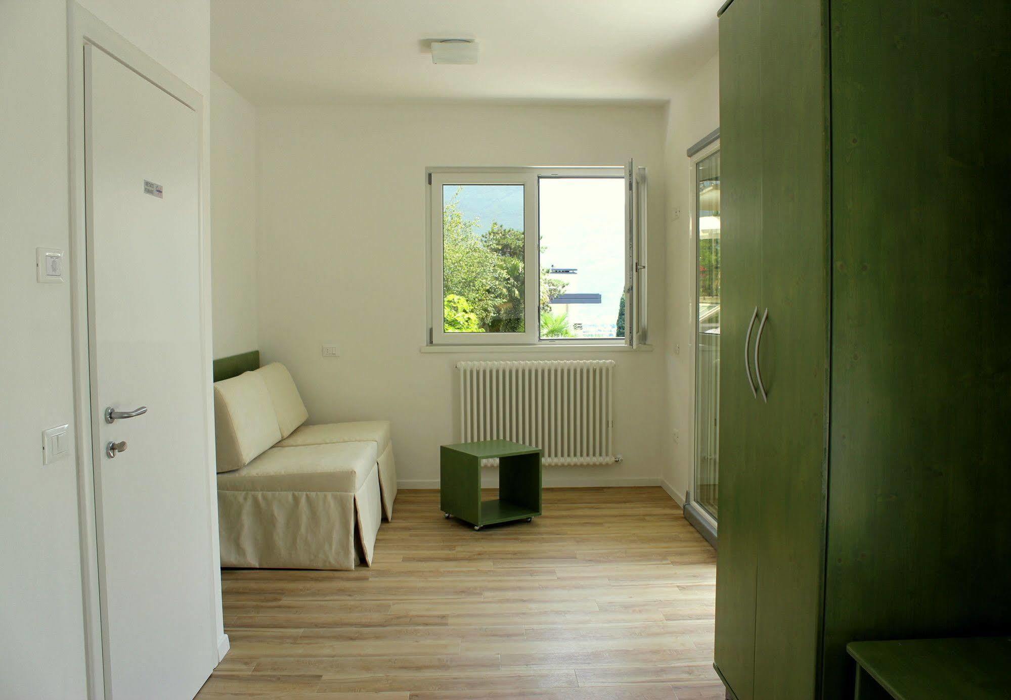 Villa Mazzano Riva del Garda Luaran gambar